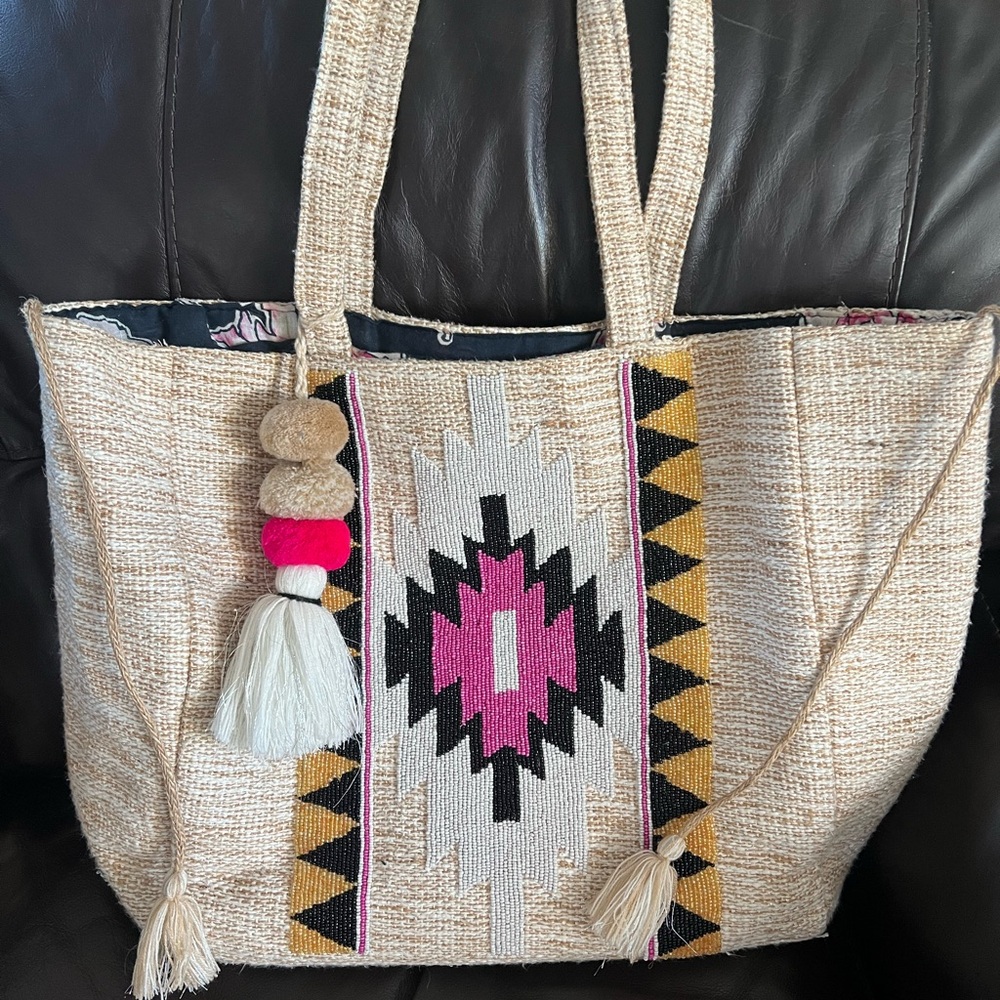 America and Beyond Boho Chic Beige and Pink Tote Bag EUC with beautiful beading